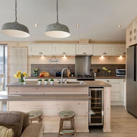 Lobster * Saltburn-by-the-Sea